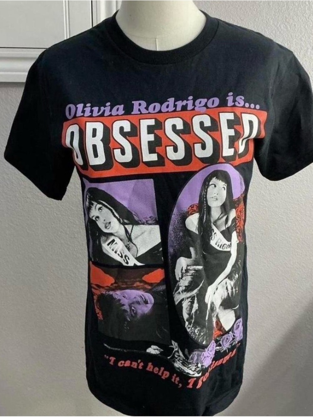 Hot Topic Black Graphic Tee